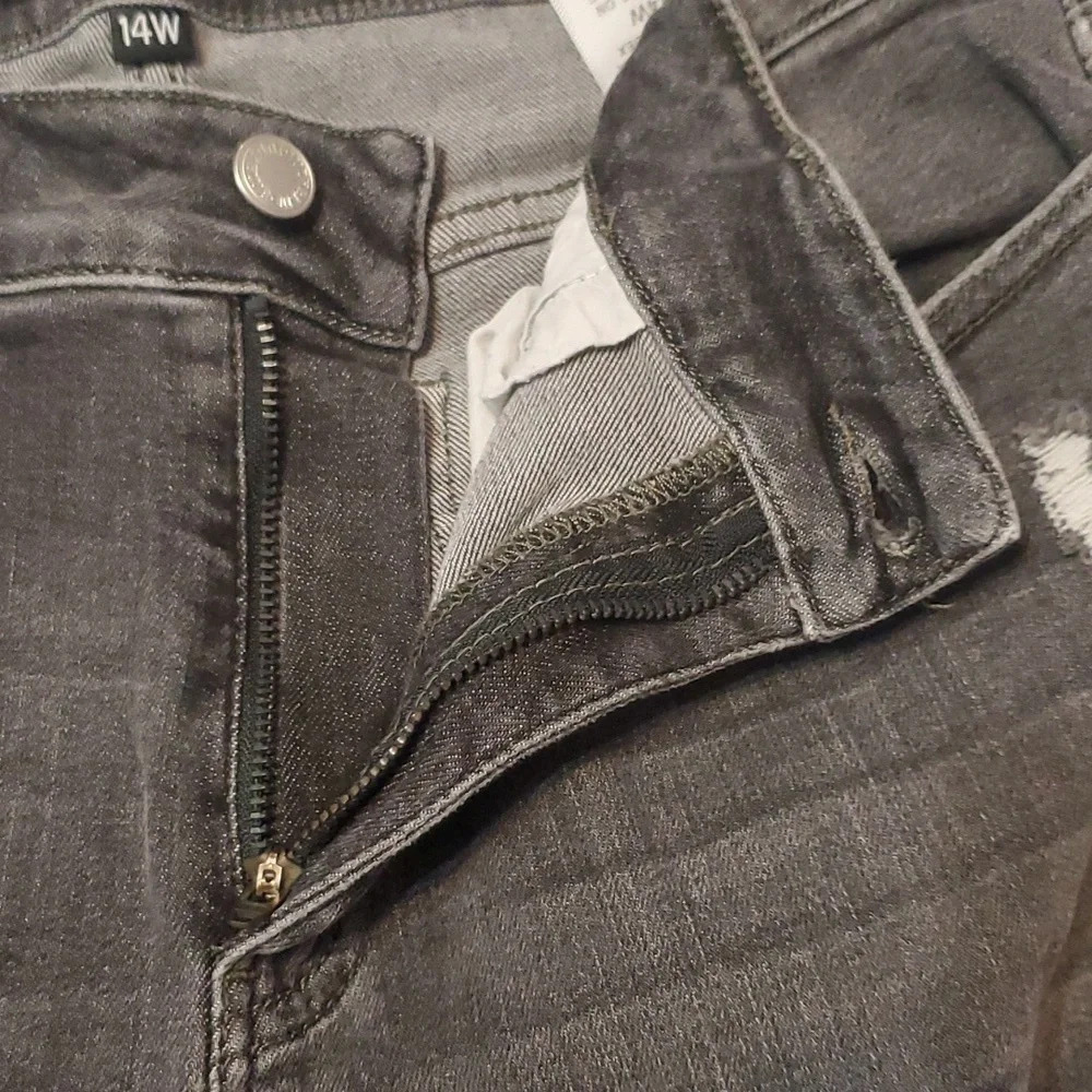 Judy Blue Women's Distressed Skinny Fit Black Denim Jeans 14W - Picture 11 of 11
